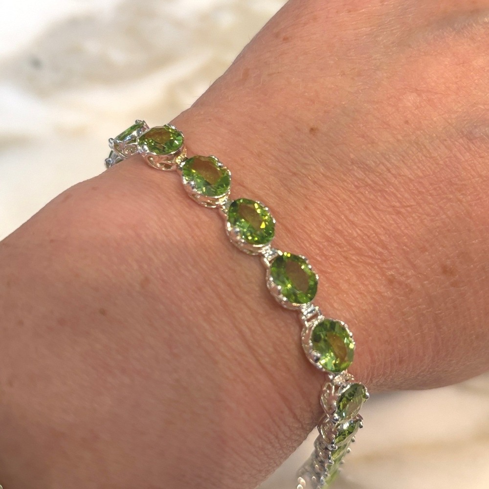 Sterling Silver 925 Oval Peridot Tennis Bracelet 24.60ctw Green Gemstones 7.5"